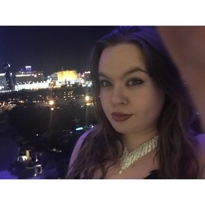 Meet your Posher, Jillian